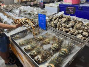 Thonburi Seafood Market