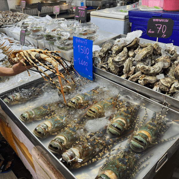 Thonburi Seafood Market